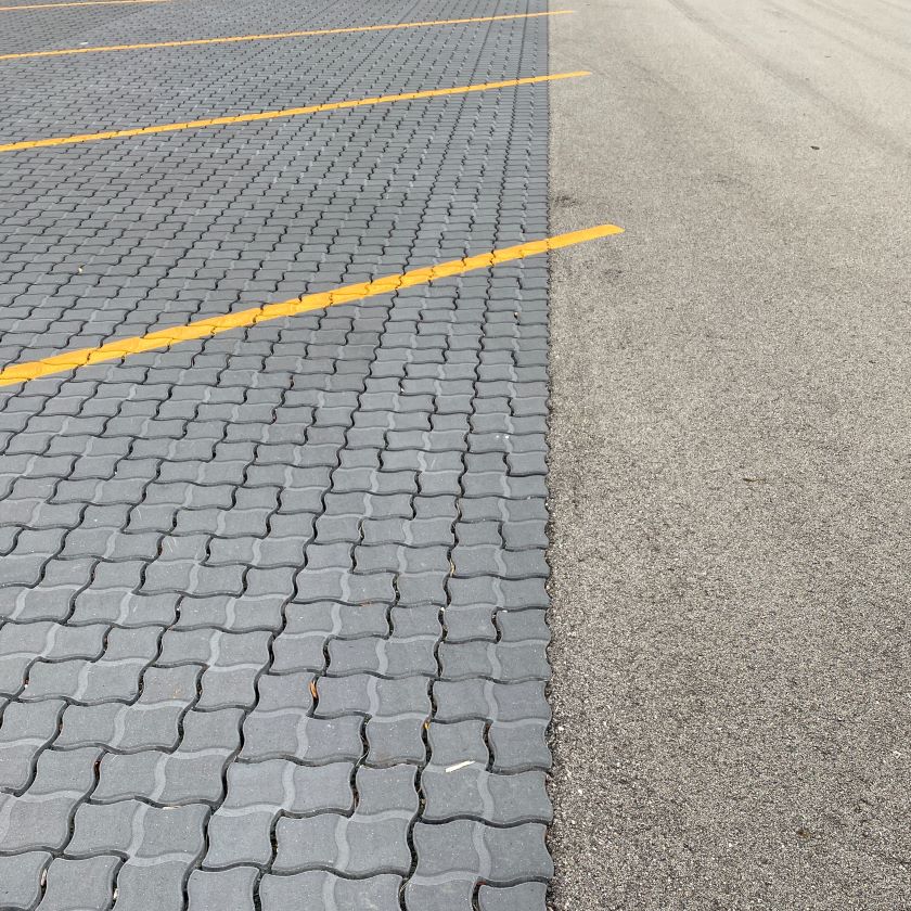 Permeable Pavement - AQUALIS