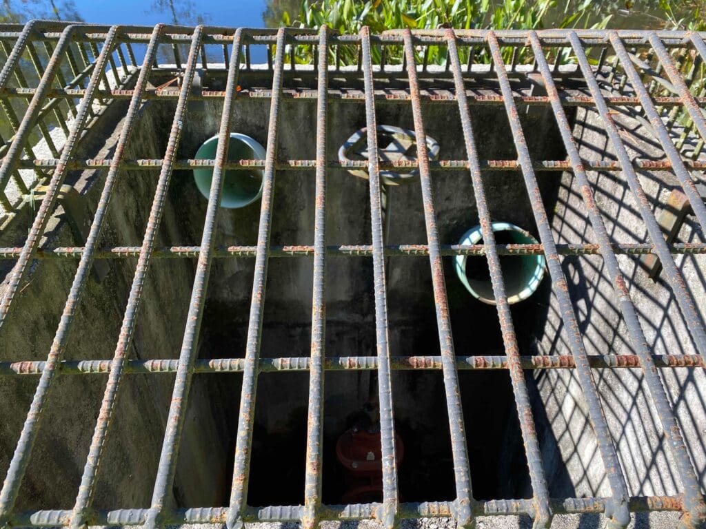 stormwater outlet control structure